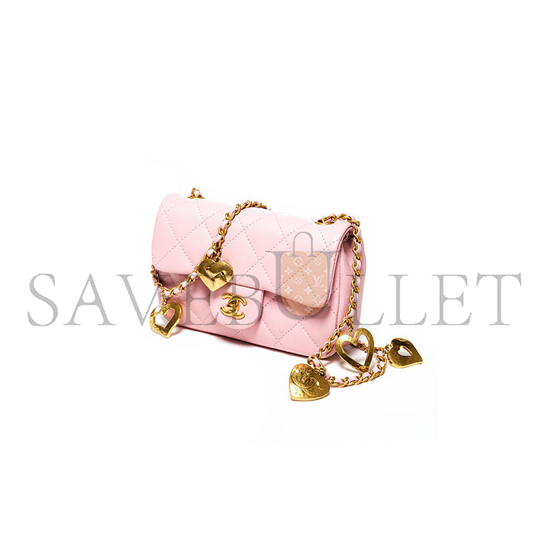 CHANEL PINKSMALL FLAP BAGHEARTWITHCHARMS ON CHAIN (18*13*5cm)